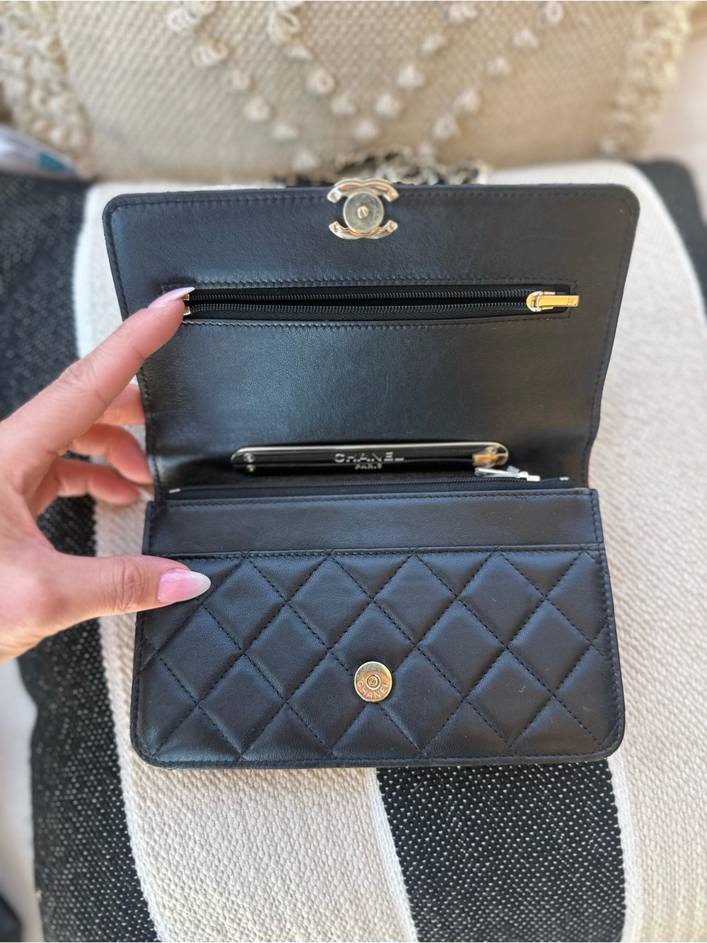 Chanel Wallet On Chain with Handle Lambskin & Gold Black - Picture 10 of 16